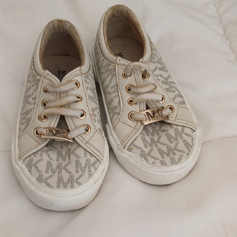 Michael Kors Kids' Cream and Grey Sneakers Size 9